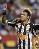 hårrejsende. Neymar fravalgte Real Madrid og millionerne til fordel for Santos og trygheden - plus en del millioner og retten til selv at bestemme frisuren. 