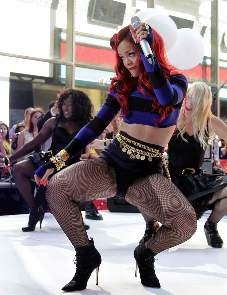 Gratis? Grooveshark tilbyder musik med alt fra Rihanna til Thulebasen, men har ikke betalt for meget af selvsamme musik. 