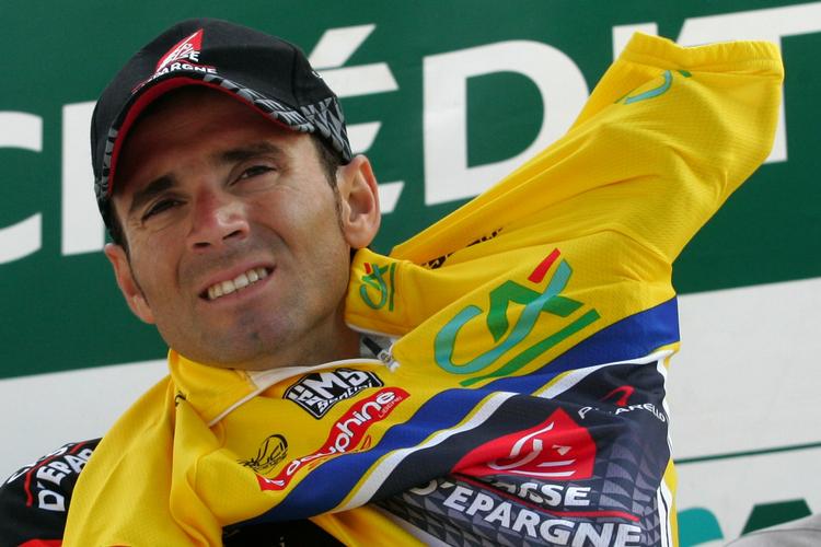 udelukket. Valverde kan først køre løb igen i 2012. 