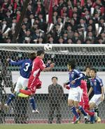 Matchvinder. Pak Nam-chol sørgede for en sportslig ligegyldig sejr, som magthaverne i Nordkorea sikkert kan bruge i en hjemlig politisk offensiv. 