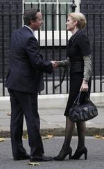 Velkomst. Den britiske premiermminister, David Cameron tog imodstatsminsiter  Helle Thorning-Schmidt (S) i London. 