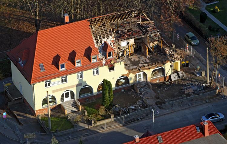HOVEDKVARTERET. I dette hus planlagde den trio, der mistænkes for at stå bag en række mord på indvandrere i Tyskland, angiveligt sine forbrydelser. 