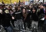 Demo. Mange aktivister har fundet vej til området omkring Børsen i New York. Og flere ventes at møde op i løbet af dagen. 