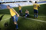 Nedtur. Brøndby må erkende at fremtidensdrømmene skal nedjusteres kraftigt. Her er det klubbens oldboys inden DM-finalen mod AGF, som de spillede i sidste uge. 