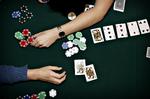 Afhængig. En ny pokertest kan afdække, om man spiller for sjov eller fordi man er afhængig. 