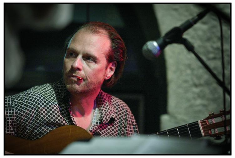 Swing. Terri Lyne Carrington styrede måske nok de musikalske løjer i Montmartre, men det var guitaristen (billedet) og sangerinden, der tegnede sig for aftenens største oplevelser. 