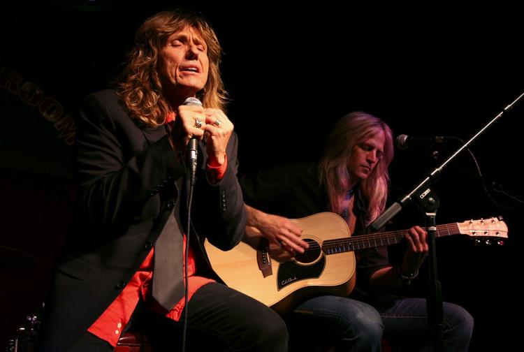 INDLEVELSE. Forsanger David Coverdale leder tropperne, når Whitesnake giver koncert i Danmark. 