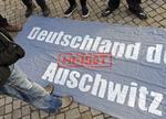 Modstand. Optrevlingen af den nynazistiske gruppe førte forleden til demonstration i byen Erfurt. »Tyskland hedder Auschwitz«, stod der på et banner. 
