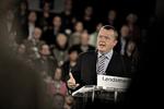 Formand. Lars Løkke Rasmussen var på talerstolen, da Venstres landsmøde begyndte i Odense. Søndag skal han igen tale. 
