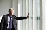 Konkurrence. Danske virksomheder er under pres fra udlandet og derfor er det skadeligt med nye afgifter, mener blandt andre DI's Karsten Dybvad. 