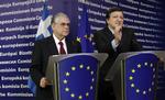 Møde. Grækenlands nye premierminister, Lucas Papademos (tv.) og kommissionsformand José Manuel Barroso. 