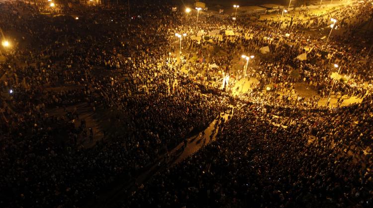 Protest. Demonstranter på Tahrir-pladsen i Kairo i aften. 