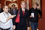 Tilbageholdenhed. Regeringen under Helle Thorning-Schmidts ledelse har indtil videre ikke lagt deres private oplyninger frem. 