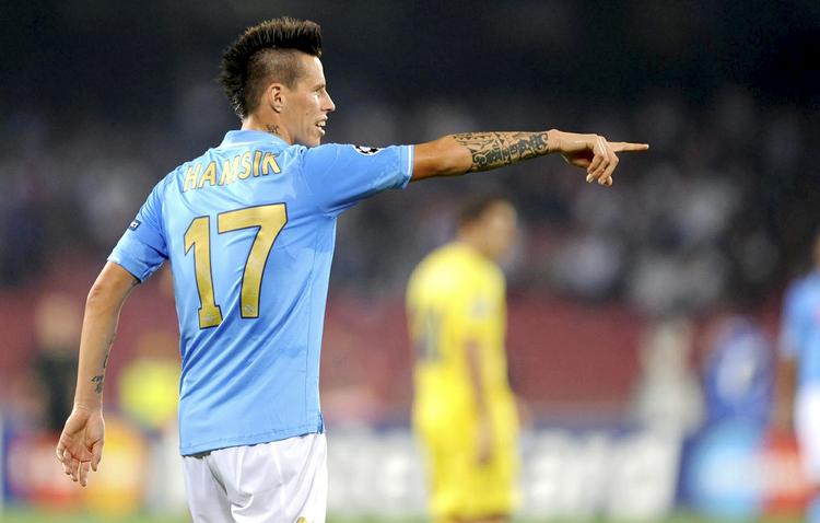 chok. Napolis Marek Hamsik blev chokeret, da han fik at vide, at konen var blevet truet med våben til at overlevere sin bil til overfaldsmænd. 