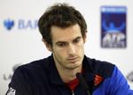 nedslået. En opgivende Andy Murray måtte i dag trække sig fra sæsonfinalen med en lyskeskade. 