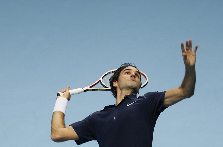 suveræn. Roger Federer slog sin gamle rival, Rafael Nadal, klart ved ATP's sæsonfinale i London. 
