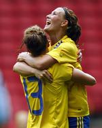 mørkeleg. Sanne Troelsgaard scorede et hattrick, da Danmark ydmygede Armenien med 11-0. 