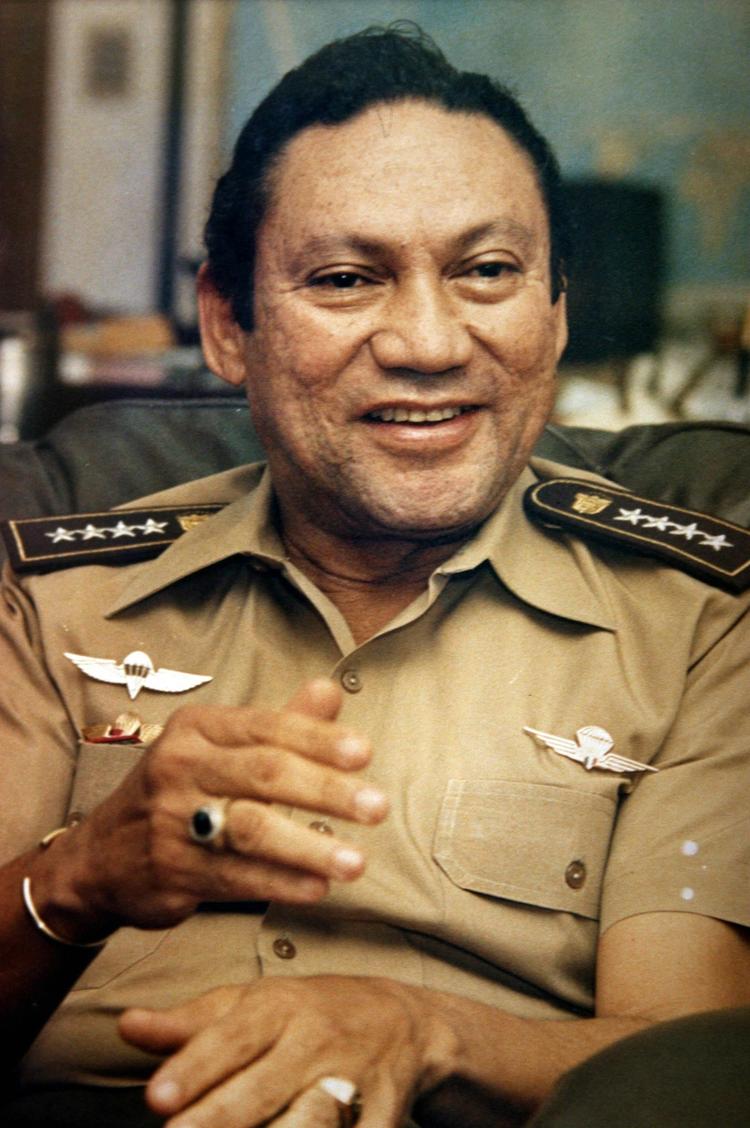 Forbryder. Den 77-årige Manuel Noriega har tilbragt de seneste to årtier i udenlandske fængsler. Her er han fotograferet i sine yngre dage. 