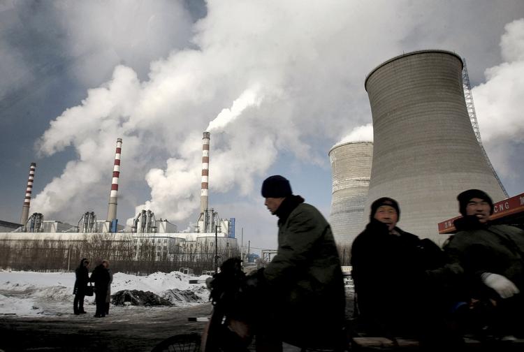 A Chinese coal-fired power station. Archive. 