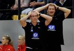Forløsning. Jan Pytlick og assistenten Kim Jensen (t.h.) har et problem mindre at tænke på. 