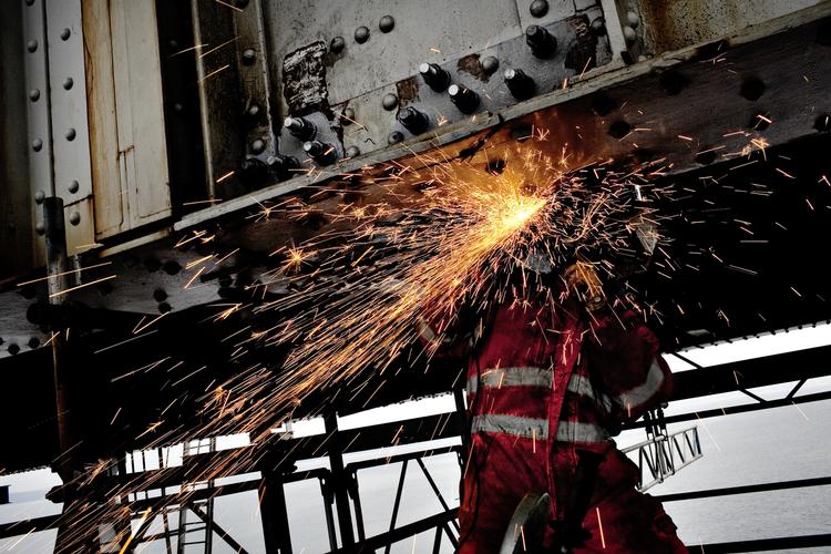 Reparation. Banedanmark regner med, at reparationen af Storstrømsbroen vil være helt færdig i løbet af december. 