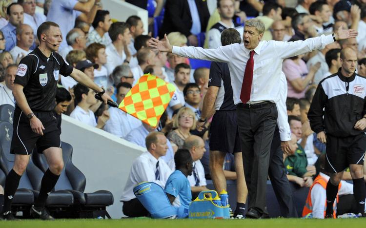 Hjemve? Arsene Wenger har diskuteret med mere end en dommer i sine mange sæsoner i Premier League. 
