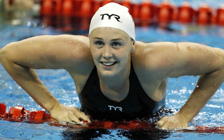 hædret. Selv om Jeanette Ottesen Gray svømmede ekstraordinært stærkt, blev Kvik/Kastrup blot nummer tre efter ESE Esbjerg og Sigma Nordsjælland i 4x200 meter fri. 