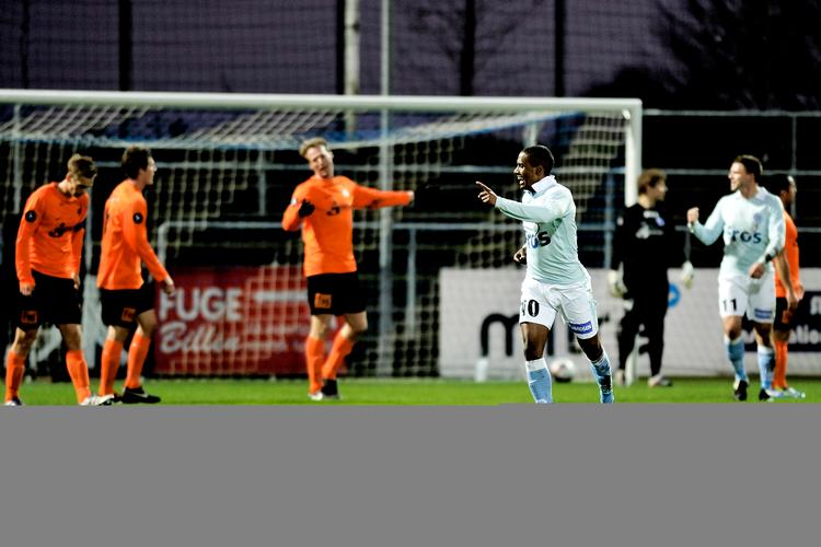 mål. Sønderjyske afgjorde reelt opgøret mod Lynby på 20 minutter. 