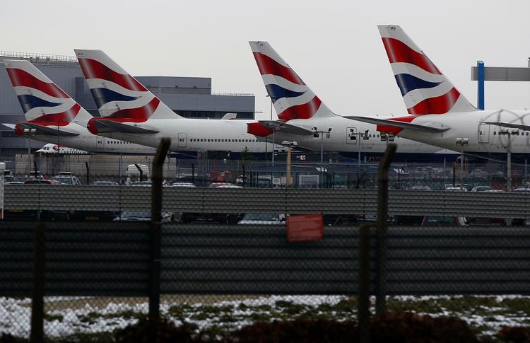 Ventetid. En annonceret strejke i Heathrow betyder, at det kan blive rigtig besværligt at være flyrejsende på onsdag. 