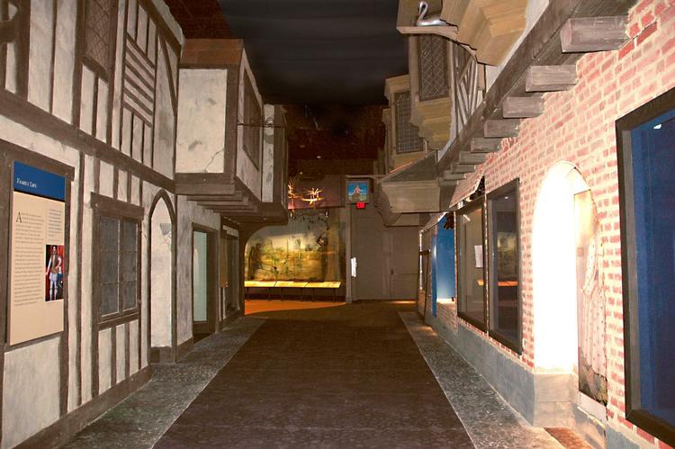 KOLONI. Jamestown blev den første, faste engelske koloni i Den Nye Verden. Nu mener chefarkæolog, at han har fundet sporene af dens første, store kirke. 