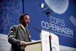 Klimadebat.  Formand for FN's klimapanel Rajendra K. Pachauri taler ved åbningen af COP15 i Bella Center. 