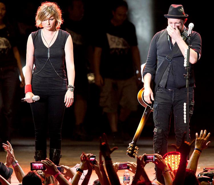 Sugarland_28-11-2011_BOD0N4R.jpg