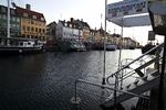 Oversvømmet. Dette billede er taget tidligt om morgenen i Nyhavn. Få timer efter var vandstanden blevet meget højere og toppede omkring klokken 11. 
