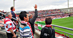 FEST. Sidste år rykkede CF Granada for første gang i årevis op i den spanske Primera Division. Byens fine stadion med plads til godt 22.000 er en intim og tæt ramme om hjemmekampene med forrygende stemning. Granada har samme ejer som italienske Udinese og flere spillere herfra. 