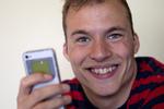 Talgknop. Komikeren Simon Talbot fik et par svinere af Anders Matthesen, da sidstnævnte gæstede 'Natholdet' forleden. 