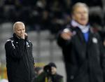 træneren. Henrik Clausen har savnbet en sportsdirektør. Det har har fået nu. 