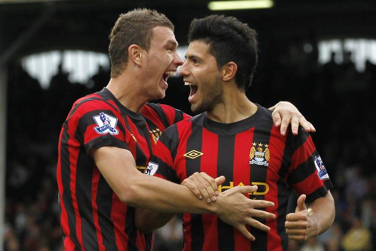 Stjerneduo. Edin Dzeko og Sergio Agüero (t.h.) er med transfersummer på ca. 220 og 320 millioner kroner to af de helt tunge drenge. 