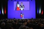 Fremtid. Den franske præsident Nicolas Sarkozy vil lave ændringer i EU-traktaten. Ellers dør euroen, mener han. 