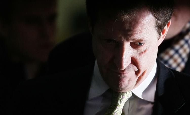 Vidne. »Mange af disse avisers læsere ved ikke, hvilke metoder aviserne bruger for at fremskaffe deres historier«, sagde Alastair Campbell om den britiske presse. 