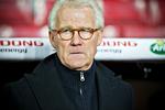 TRAGIKOMISK. Danmark skal være heldige for at gå videre ved EM 2012, mener Morten Olsen. 