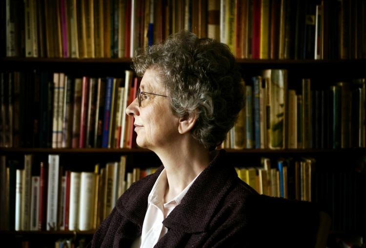 Skulptør. Anne Marie Ejrnæs er en forfatter, der »arbejder efter levende model«, som hun selv har formuleret det. 