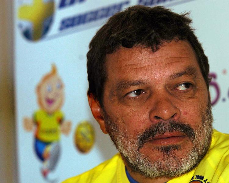 LEDER. Socrates var anfører på det brasilianske landshold, som går for at være det bedste, der aldrig har vundet VM. 