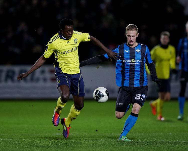 bundbrag. HB Køge spillede bedst mod Brøndby og havde fortjent sejren, men en gave fra bundproppen i overtiden skaffede Brøndby et point. 