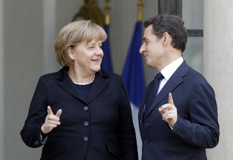magtcentrum. Duoen Sarkozy og Merkel er også kendt under det sammentrukne navn Merkozy. 