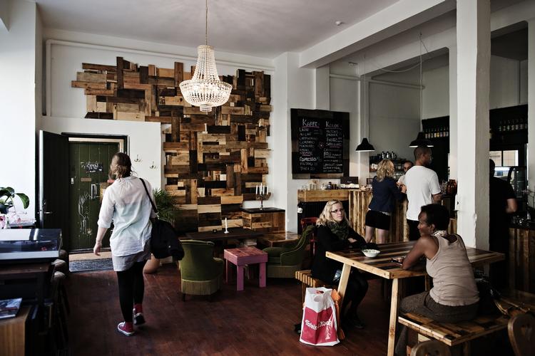 Mokka. Café Arabicas gode bønner og cheesecake plotter man gerne ind på sit indre cafékort. 