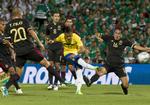 MÅLFARLIG. Neymar er trods sin unge alder Brasiliens foretrukne spydspids på landsholdet. 