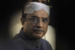 Indlagt. Pakistans præsident, Asif Ali Zardari, er blevet ramt af et mindre hjertetilfælde, og modtager nu behandling på et hospital i Dubai. 