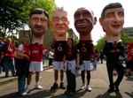 2006. Da Arsenal sagde farvel til deres gamle hjemmebane Highbury for fem år siden havde trofaste fans klædt sig ud som bl.a. Tony Adams, Dennis Bergkamp og Thierry Henry. 
