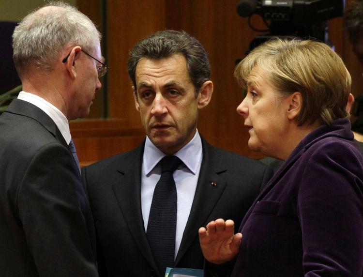 Krise. Den tyske forbundskansler Angela Merkel vil i sidste ende bestemme, om der skal laves formelle traktatændringer eller ej, siger EU-ekspert. 