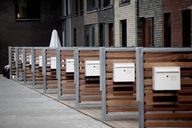 POST-STRIBE. 775.000 - hvilket svarer til cirka 30 procent af de danske husstande - skal have flyttet deres postkasser. (Arkivfoto) 